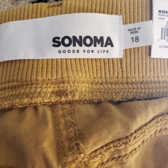 NWT Sonoma Cargo Camel Shortys Size 18 with stretchy waistband & 5 pockets - Picture 10 of 14